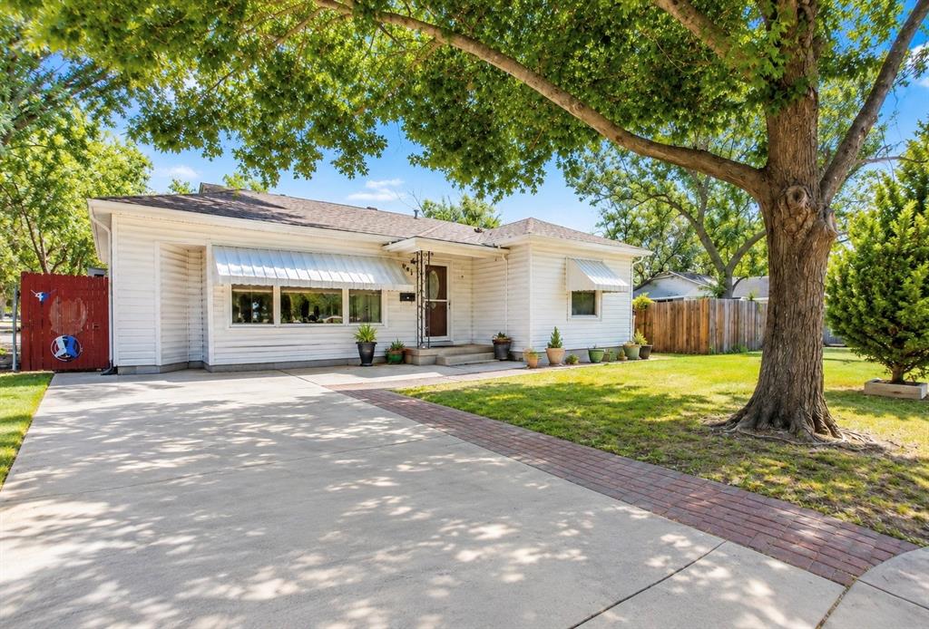 5041 Fairfax Street — photo