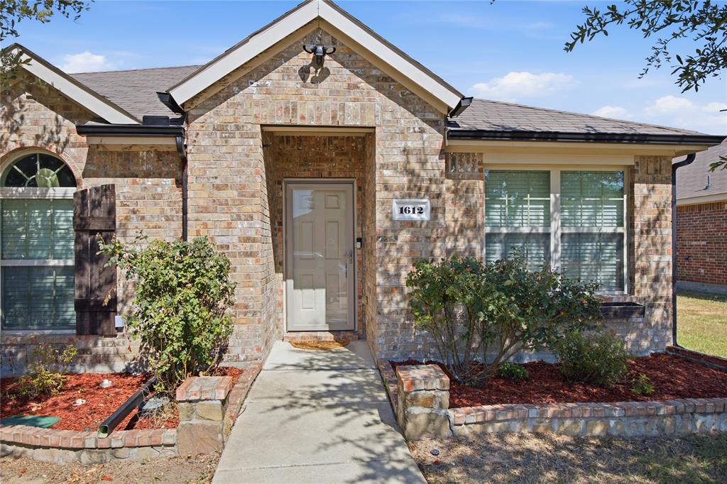 1612 Ambercrest Drive — photo