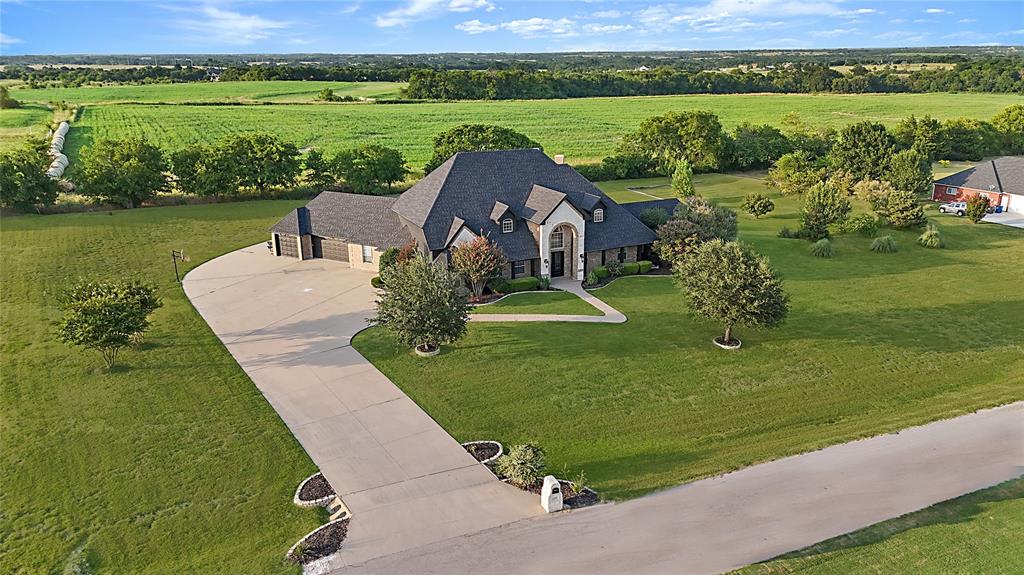 4701 Lake Drive — photo