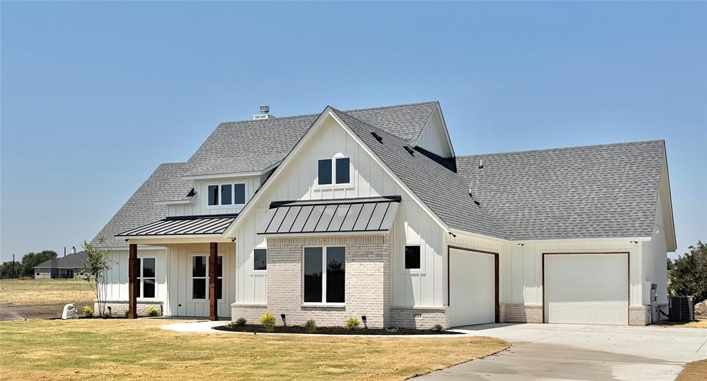 1021 Sabrina Court — photo