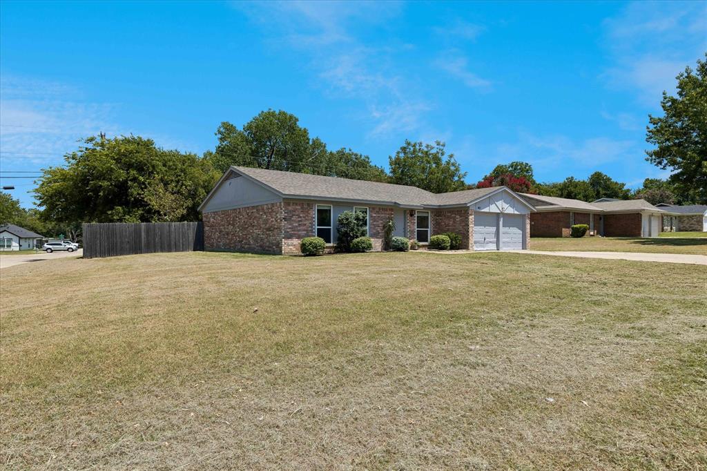 401 S Walnut Creek Drive — photo