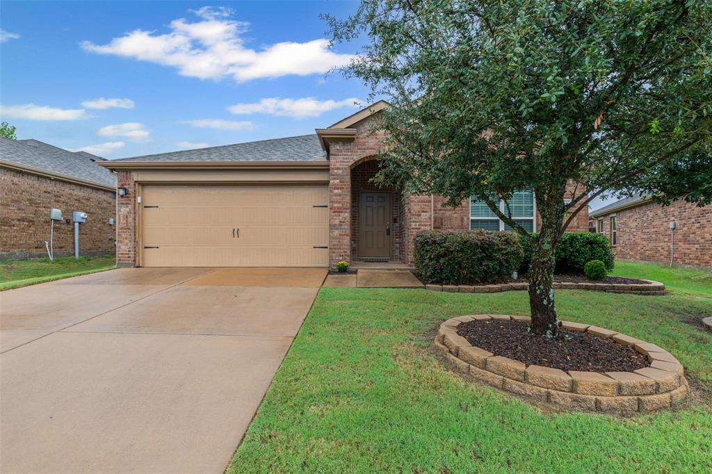 1104 Ruby Court — photo