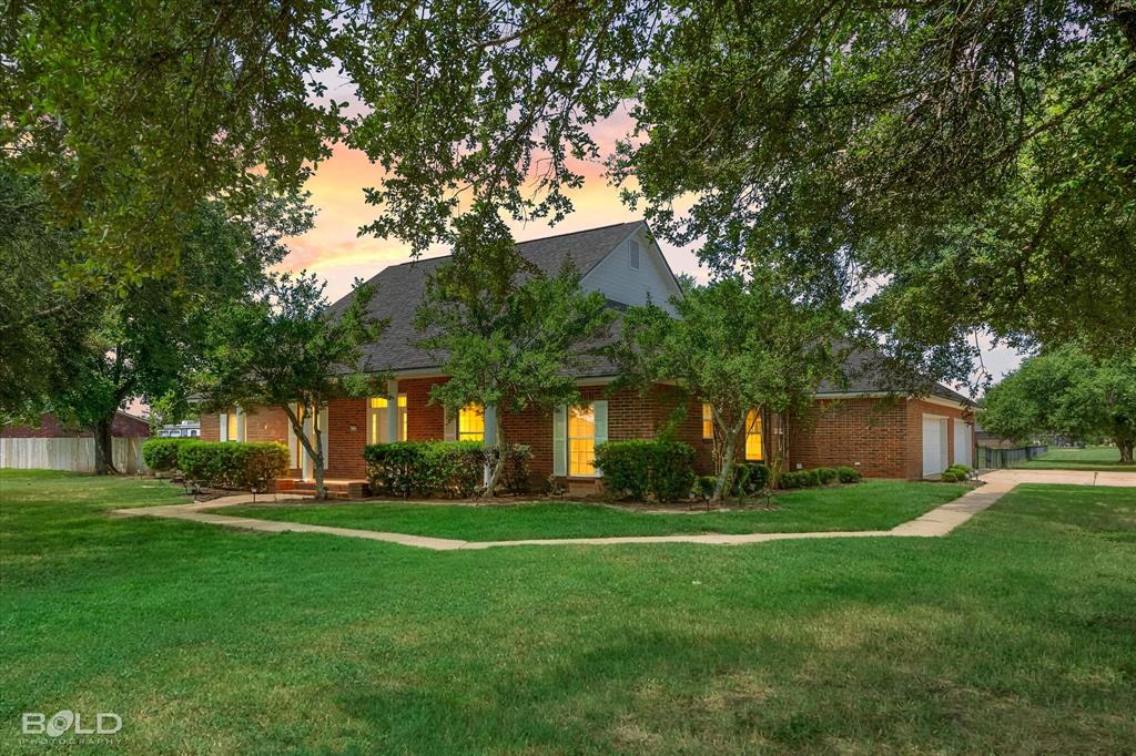 101 Dana Lane — photo