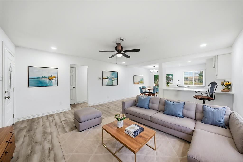10124 Shayna Drive — photo