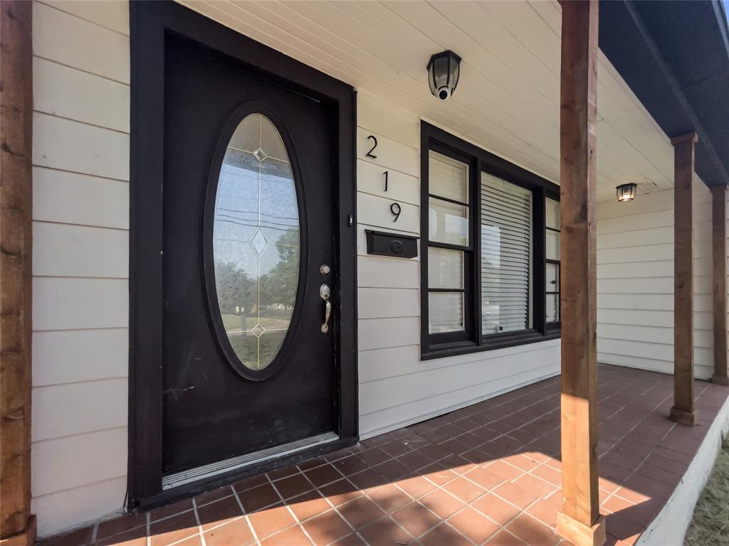 219 W Taylor Street — photo