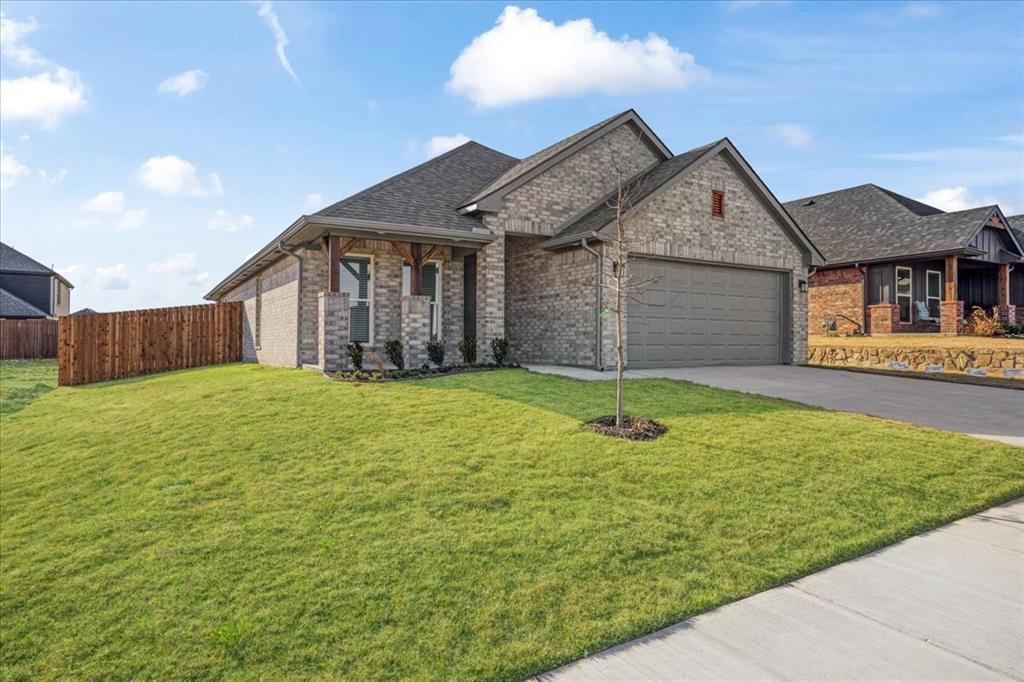 4300 Hummingbird Drive — photo