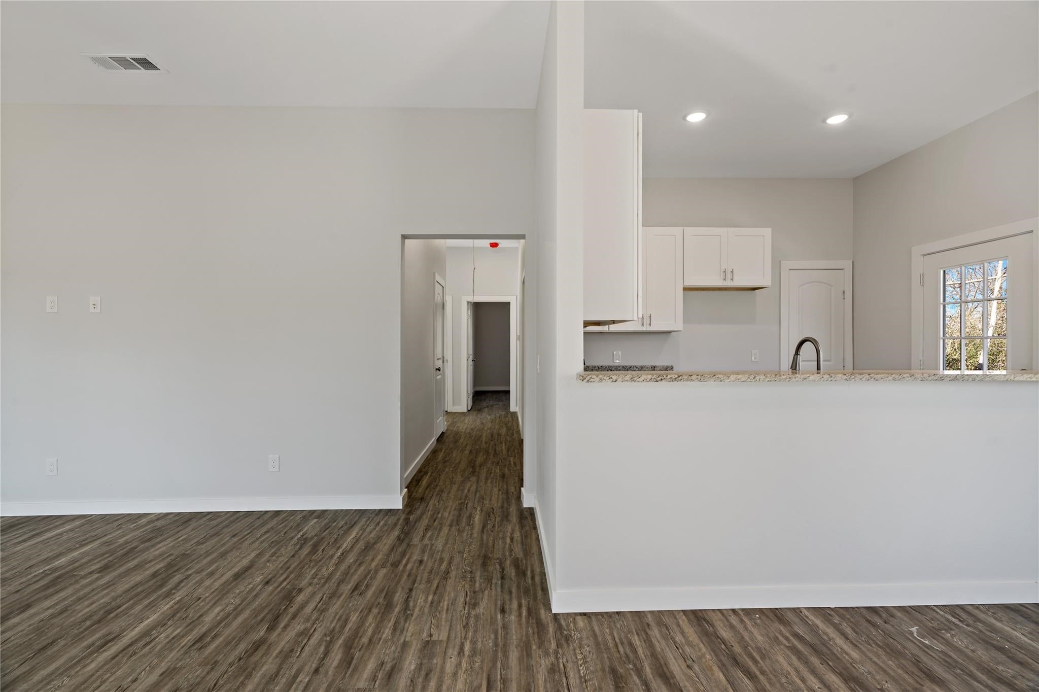 1420 Fitzhugh NE — photo
