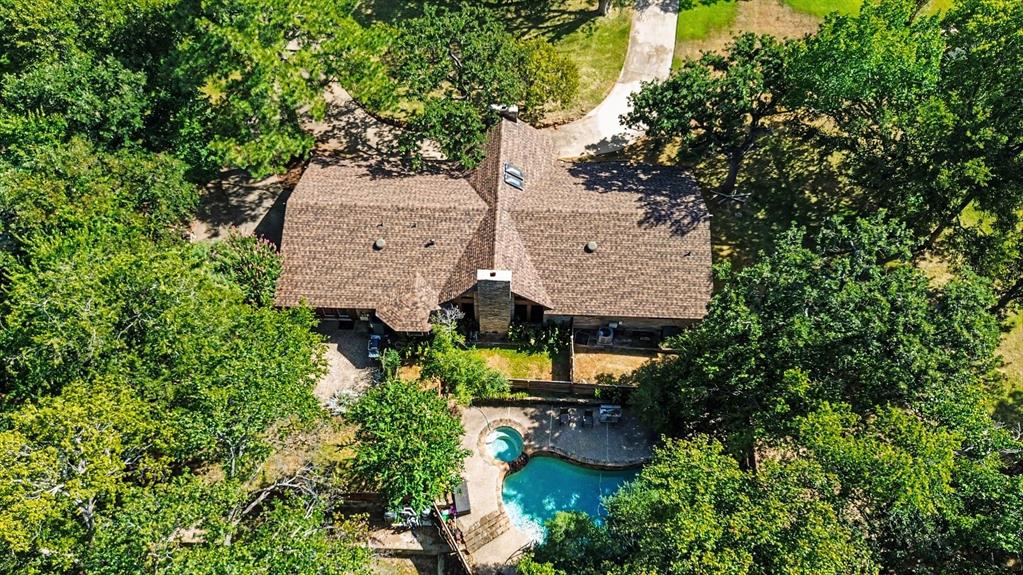 135 Creekside Drive — photo