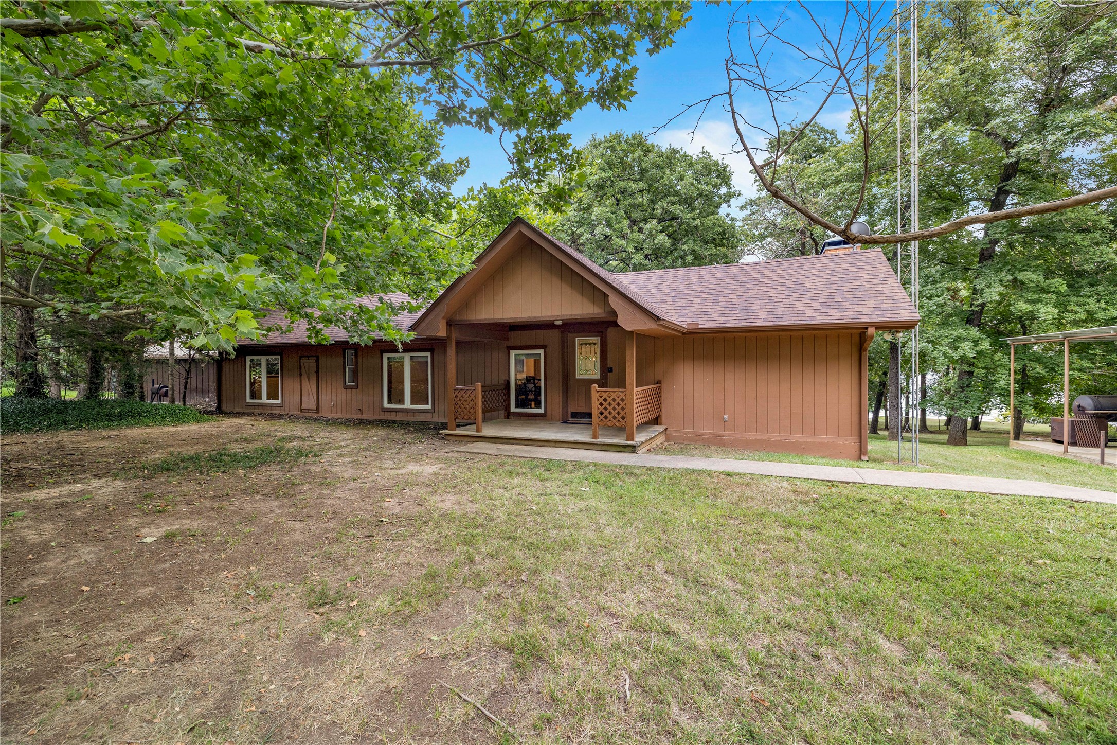 680 Private Rd 5860 — photo