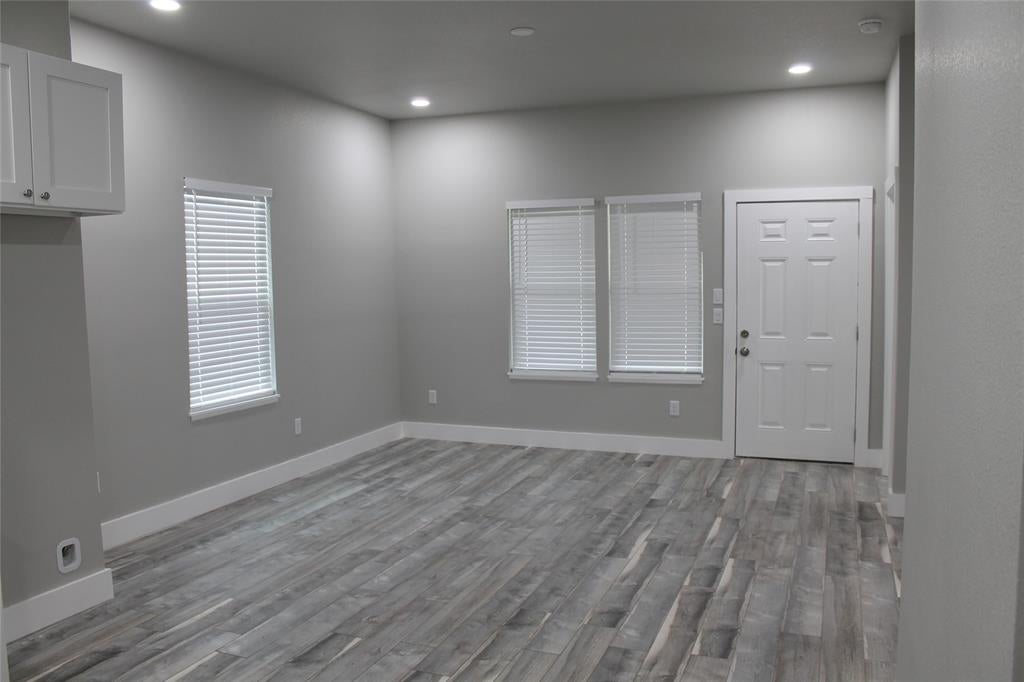 104 S Hubbard Street 3 Lots — photo