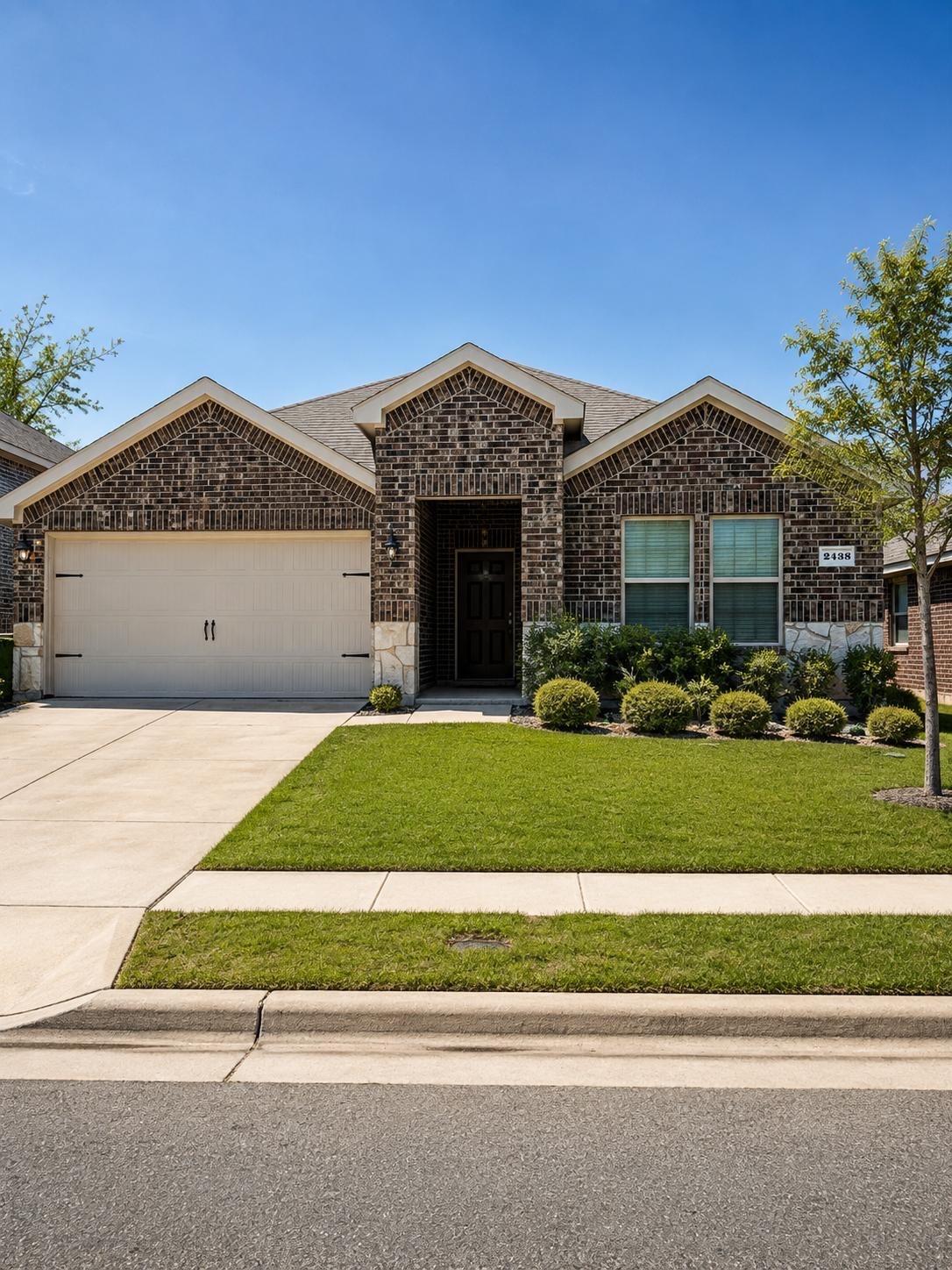 2438 Conklin Drive — photo
