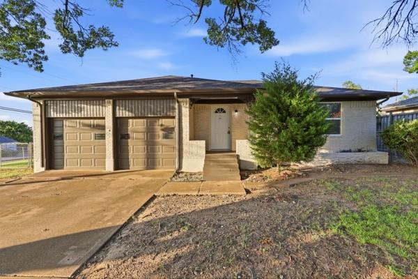 2306 Greenland Drive — photo