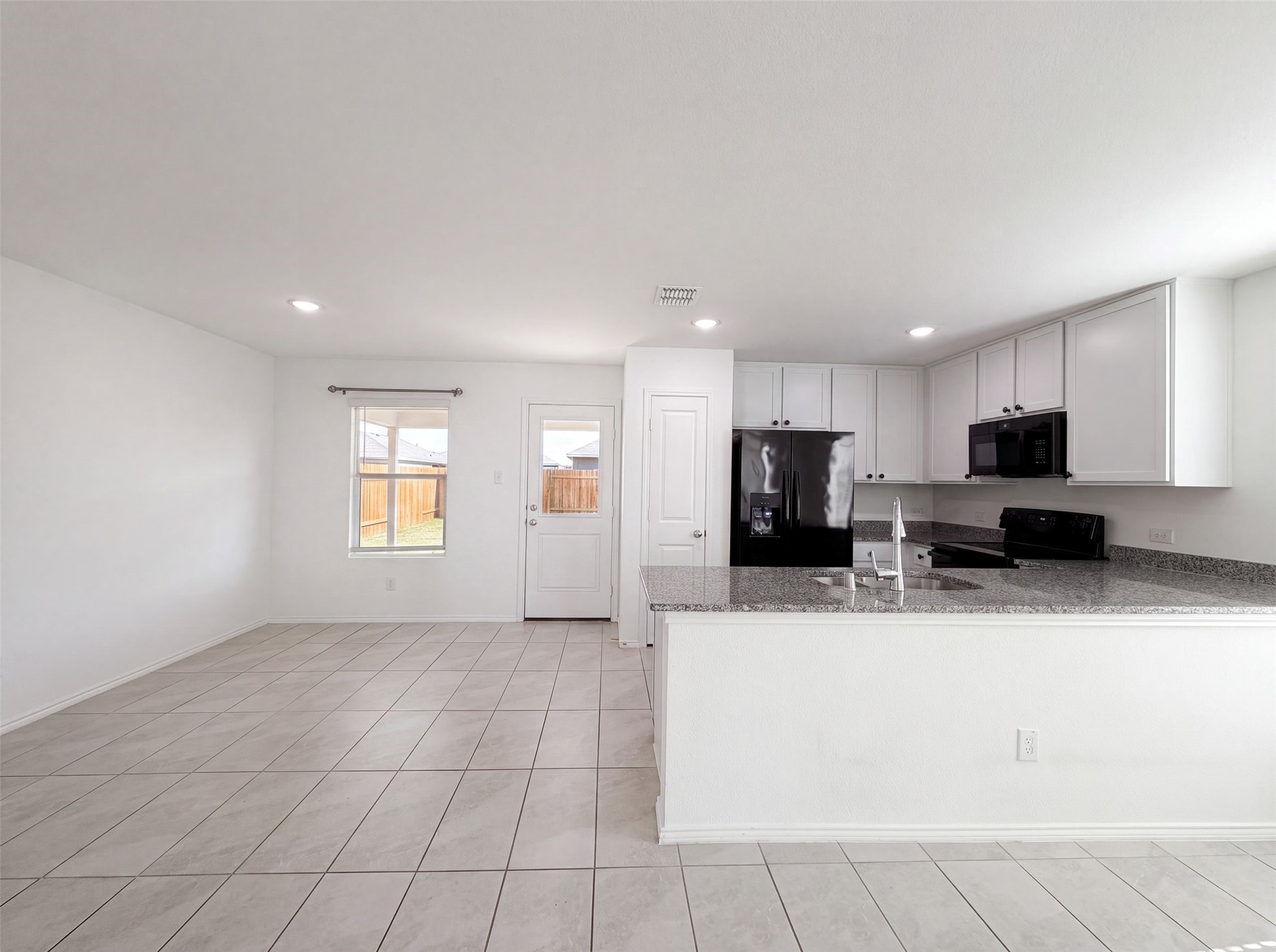 408 Riverside Drive, Princeton, TX 75407 — photo 2