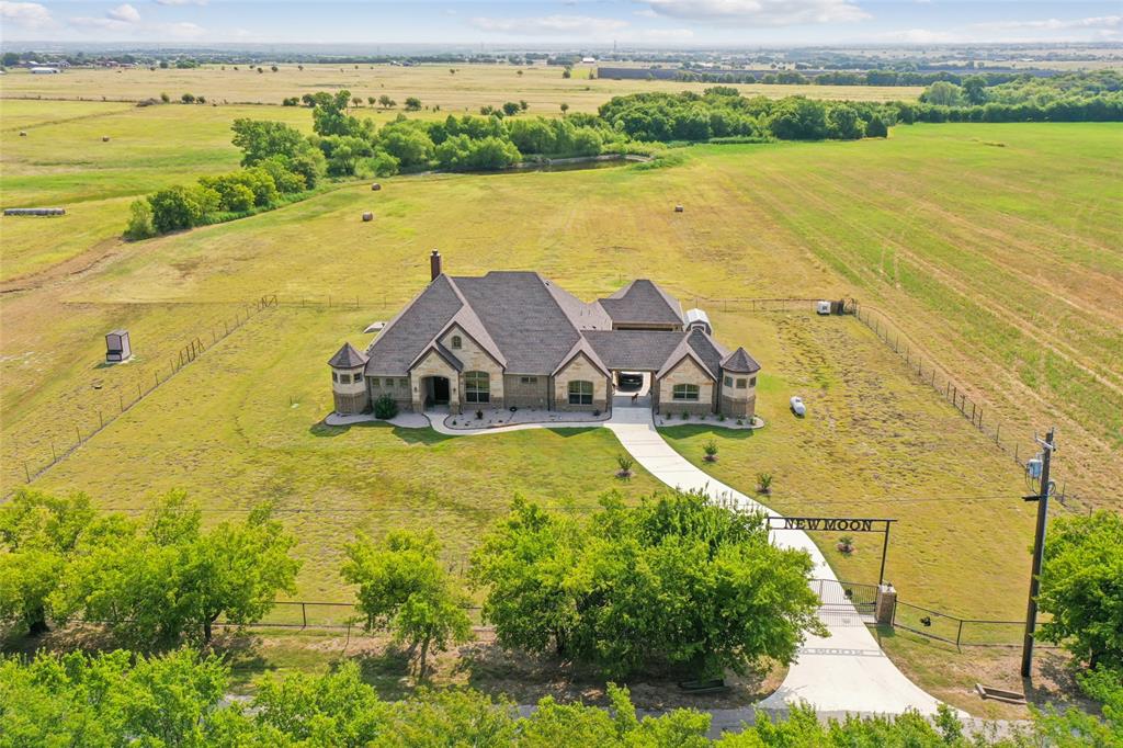 10240 Freeman Road — photo