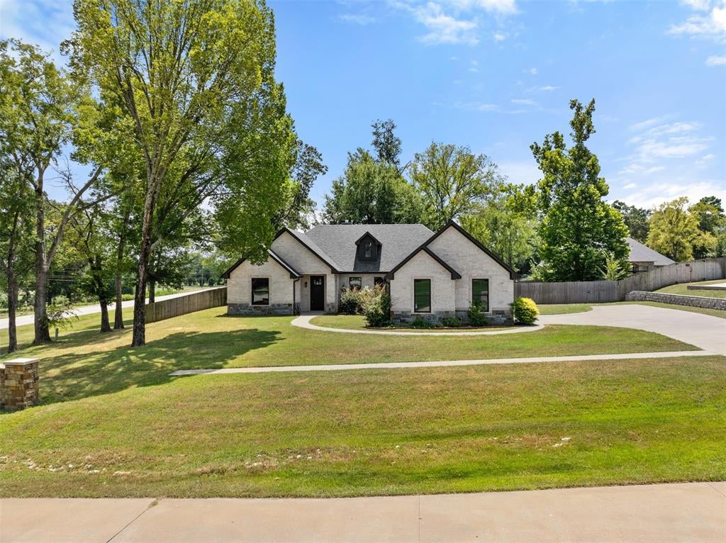 12109 Oak Grove Drive — photo