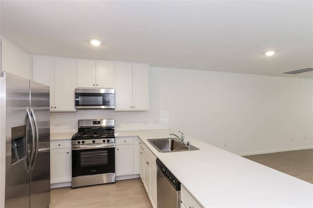 15225 Rangeland Road — photo