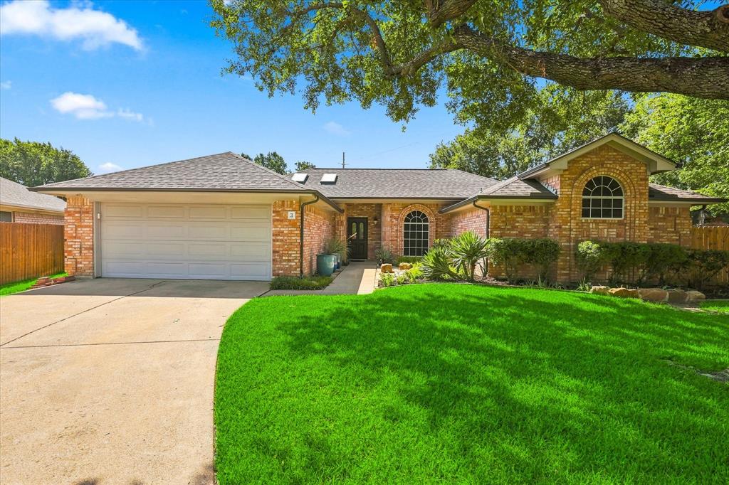 3 Roaring Creek Court — photo