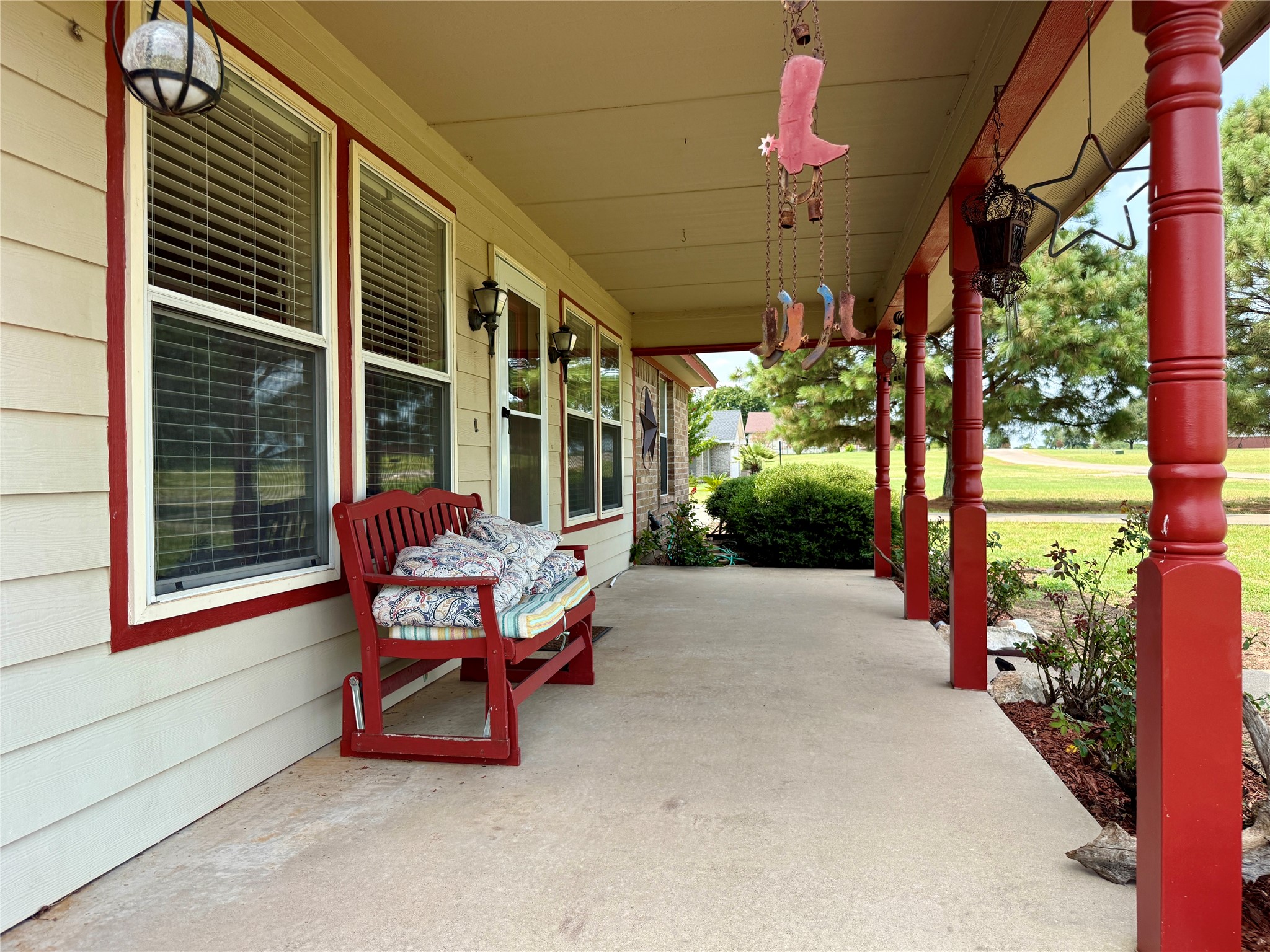 107 Ridgeview, Whitney, TX 76692 — photo 2