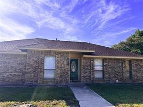 813 Leslie Lane — photo