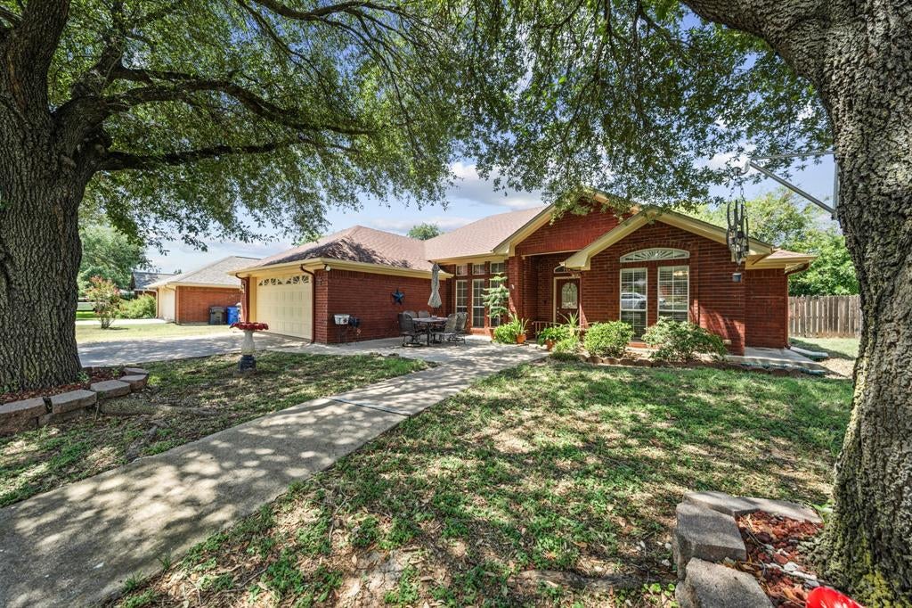10127 Cougar Ridge Parkway — photo