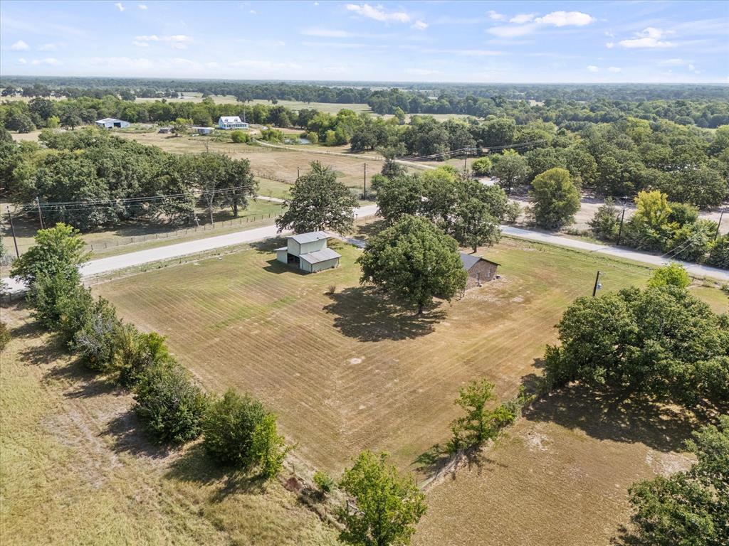 1547 Magnolia Lane — photo