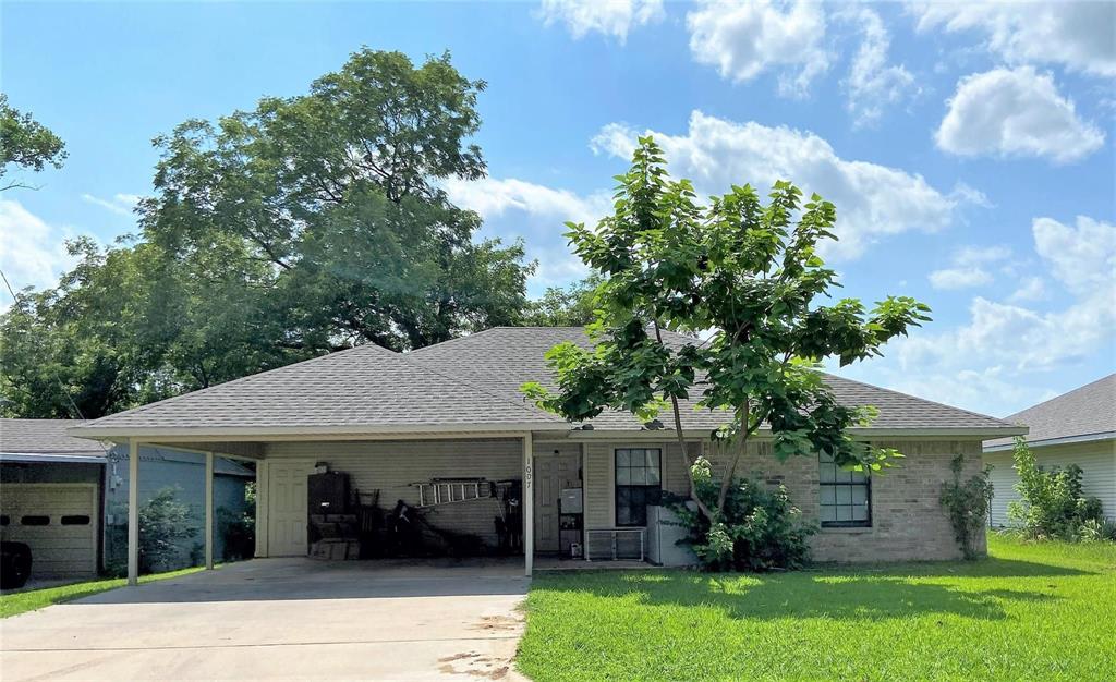 1007 N Howeth Street — photo