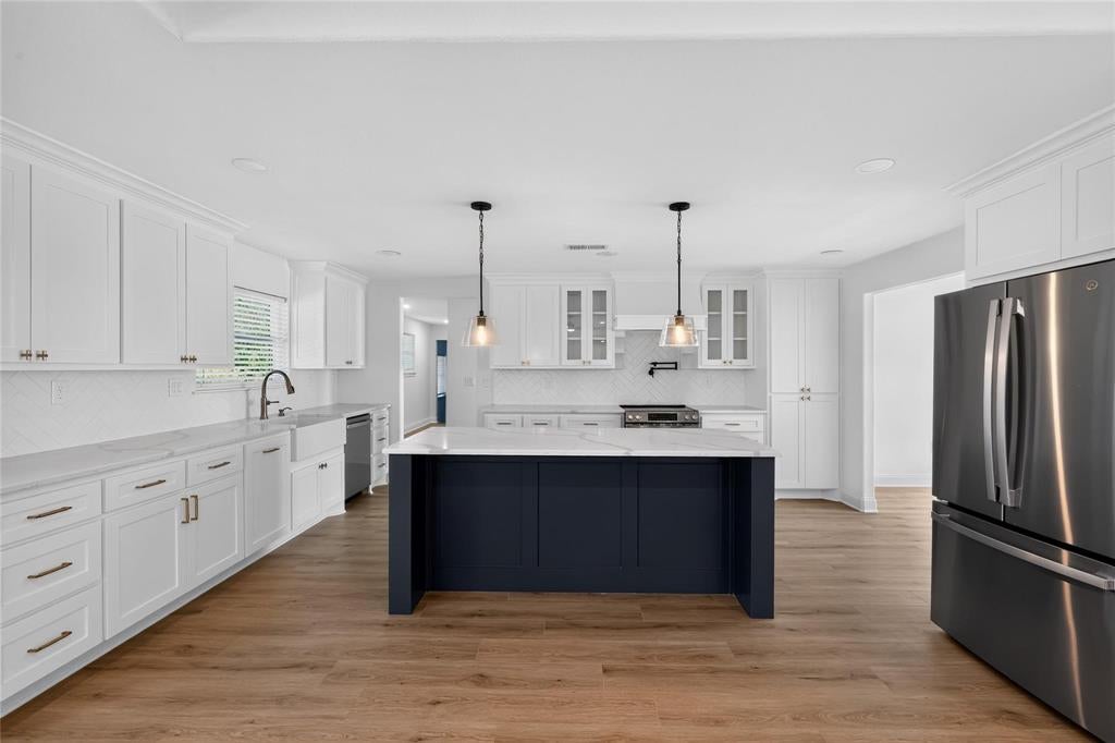 2808 Woodland Drive — photo