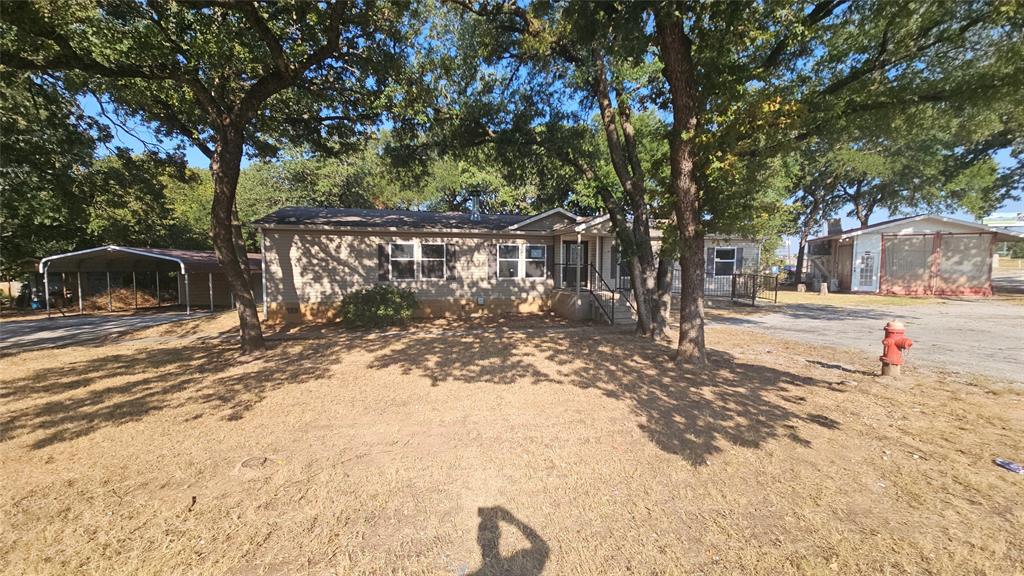 100 Live Oak Street — photo
