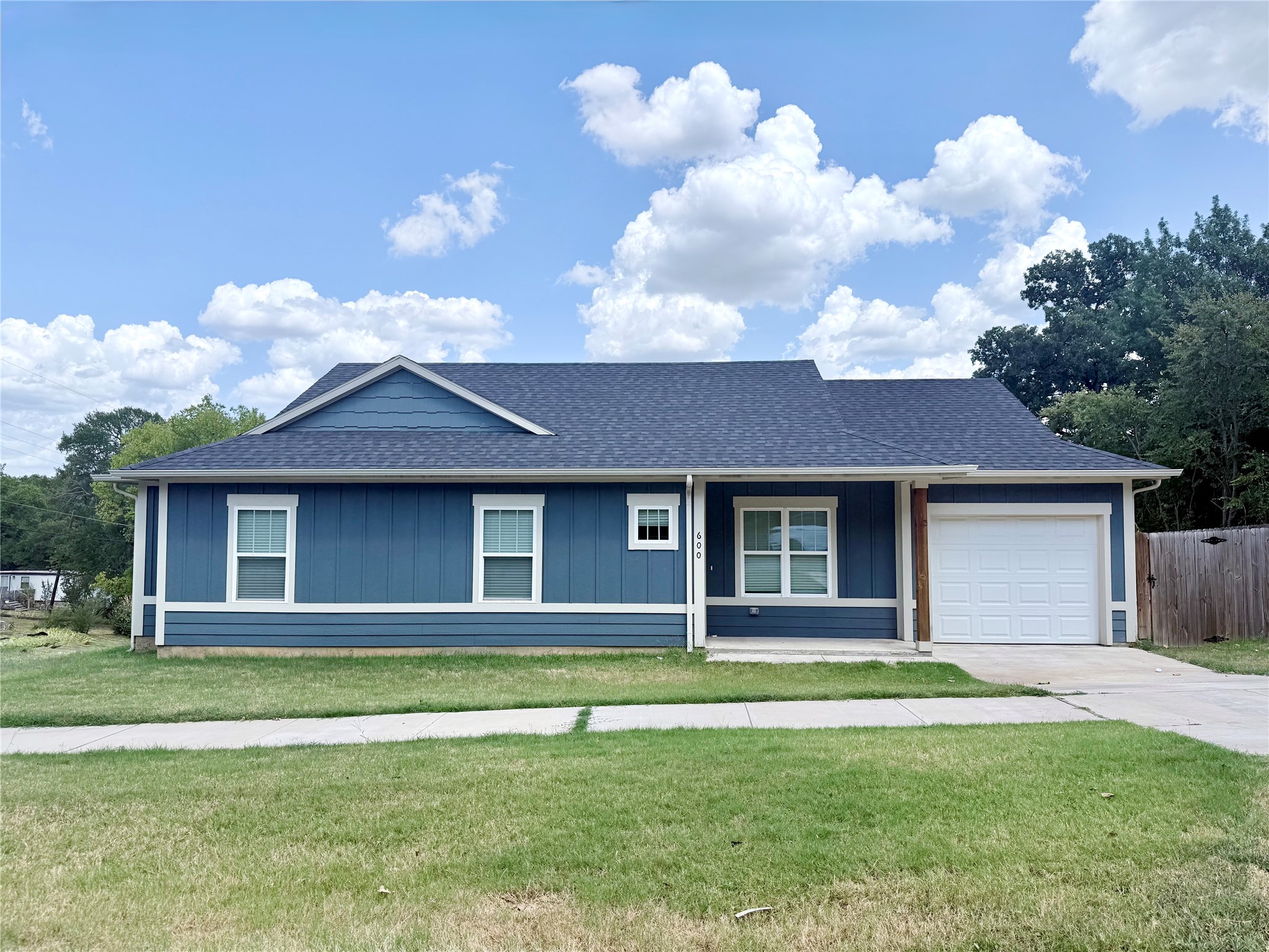 600 E Shepherd Street, Denison, TX 75021 — photo 3