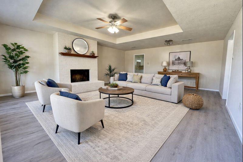 528 Post Oak Lane — photo