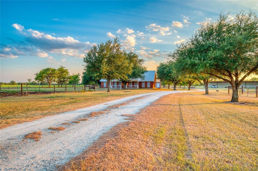 1829 W FM 1246 — photo