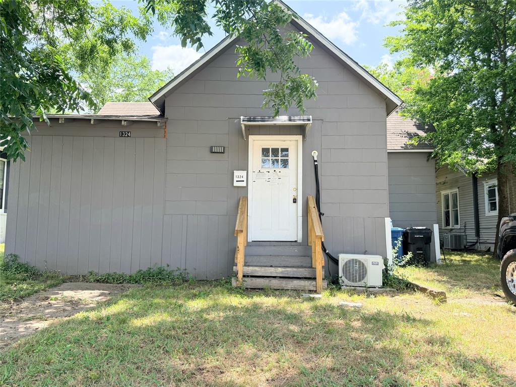 1324 W Morton Street — photo