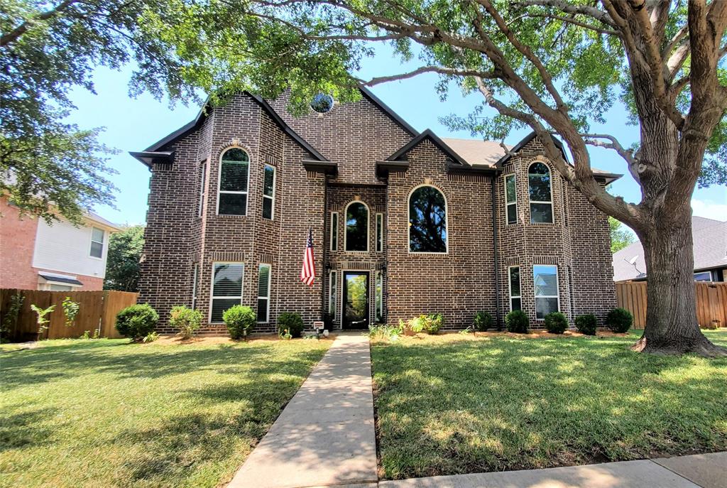 912 Blackstone Drive — photo