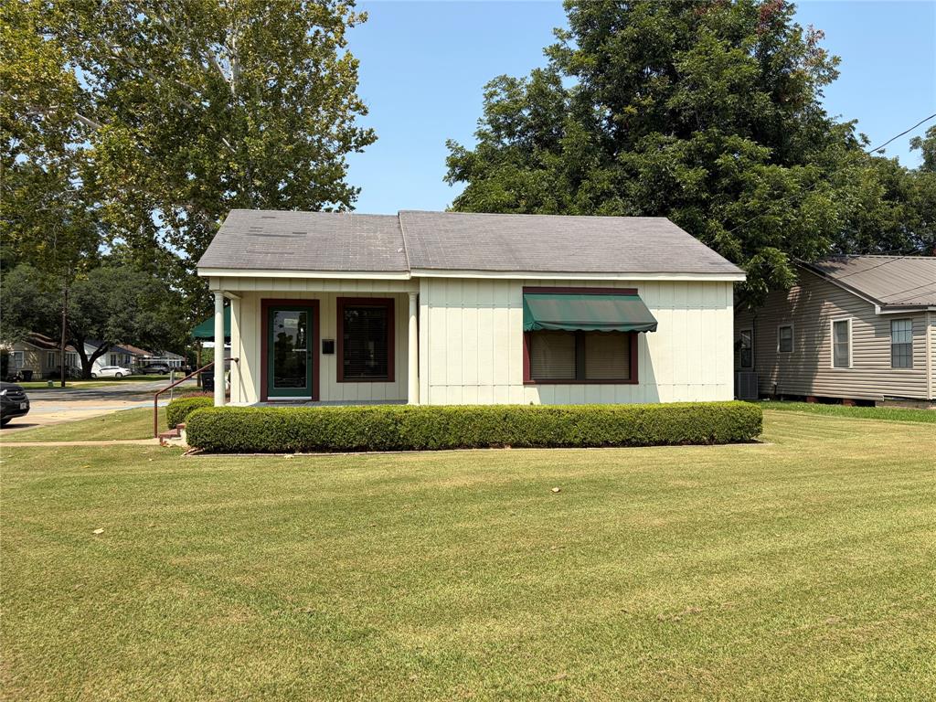 1001 Benton Road — photo