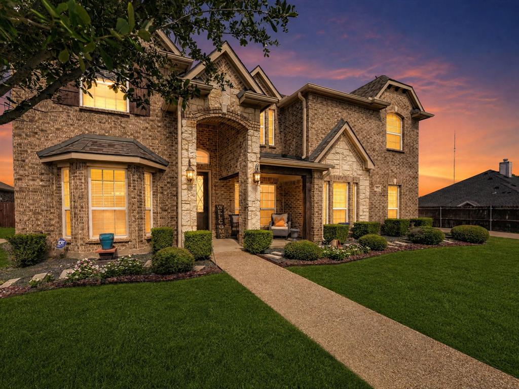 906 Hidden Lakes Drive — photo