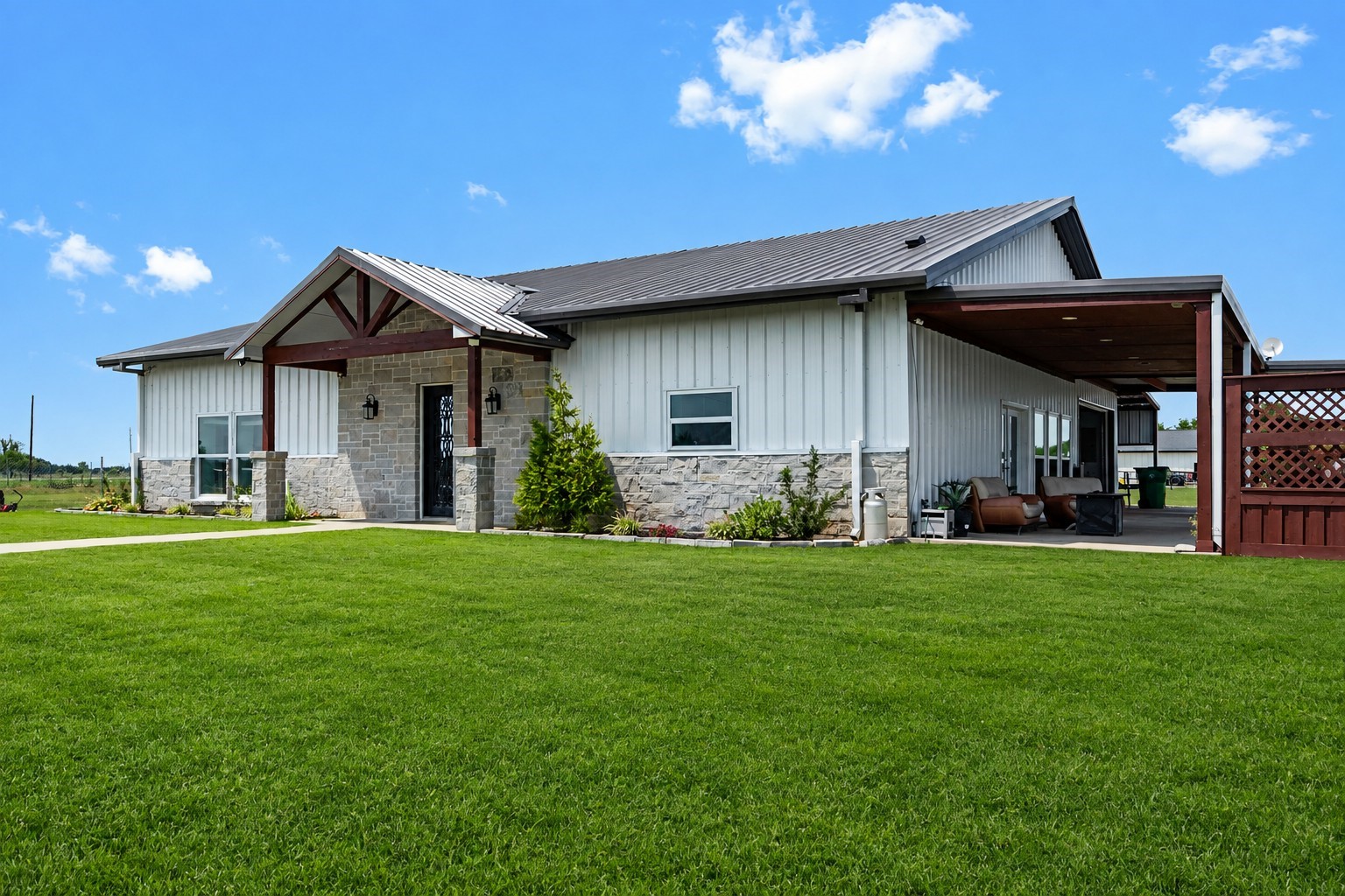 620 Ewing Road, Ferris, TX 75125 — photo 2