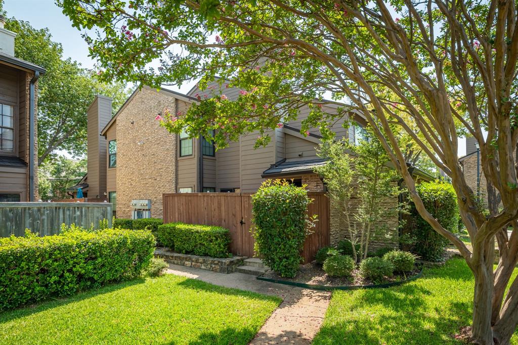 333 Melrose Drive 31D — photo