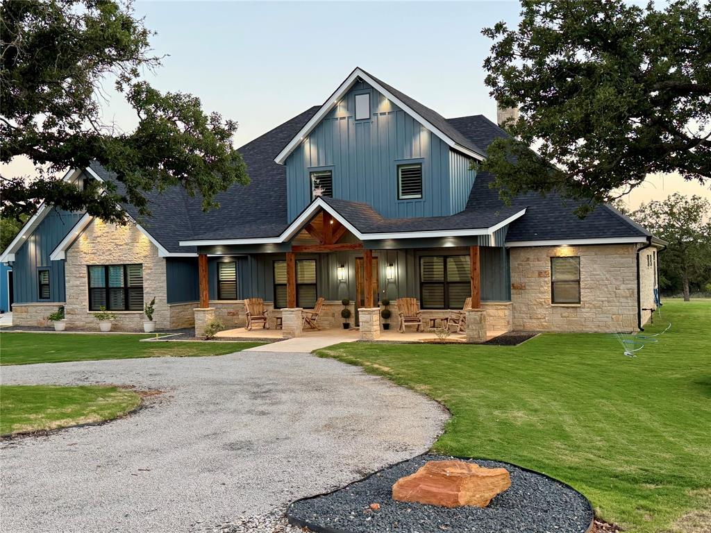 1526 Half Moon Circle — photo