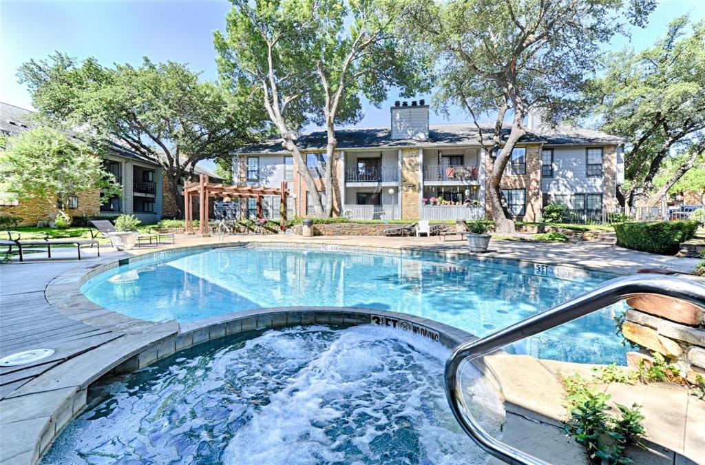 15151 Berry Trail 606 — photo