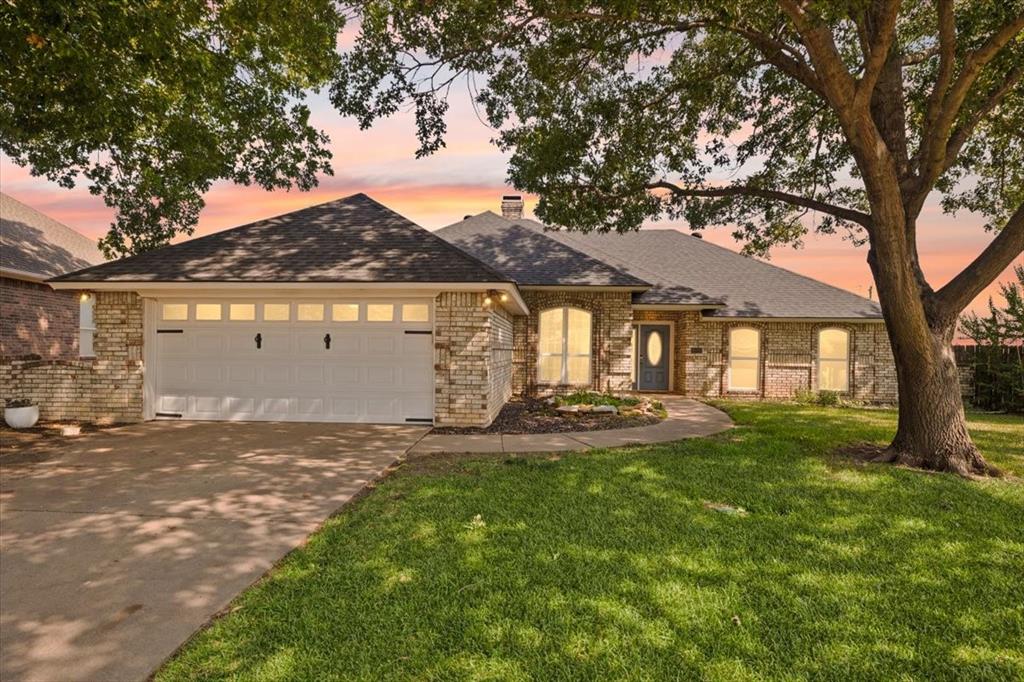 10200 Fieldcrest Drive — photo