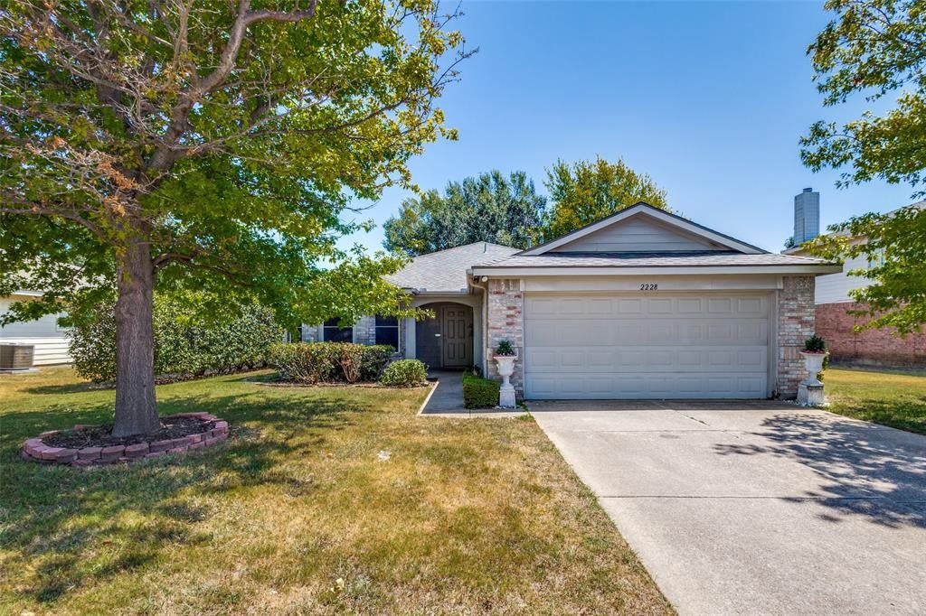 2228 Overlook Lane — photo
