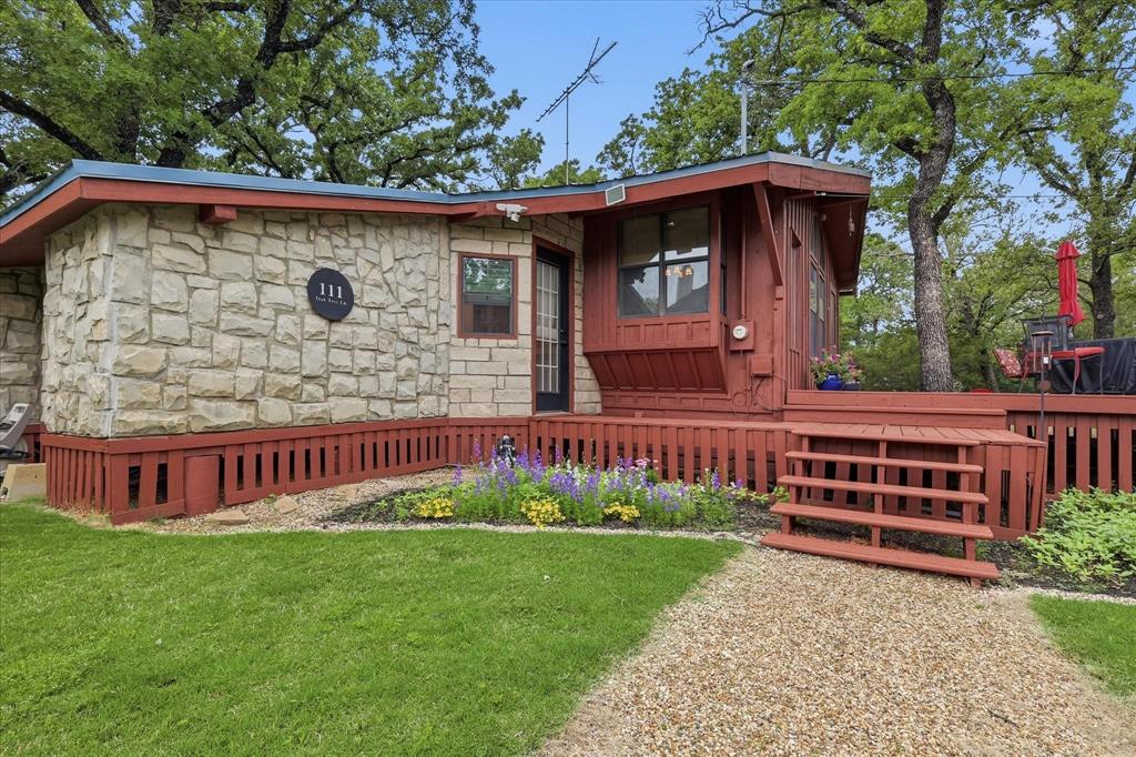 111 Oak Tree Lane — photo