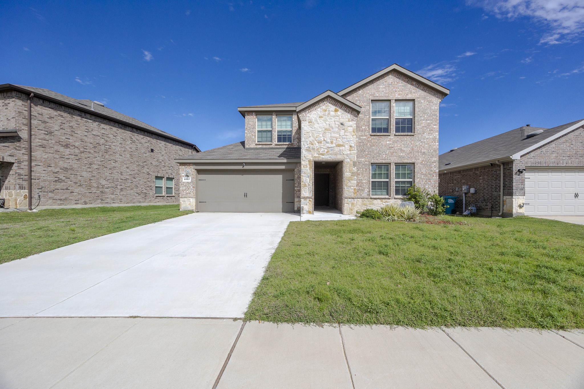 2117 Rustling Oaks Drive — photo