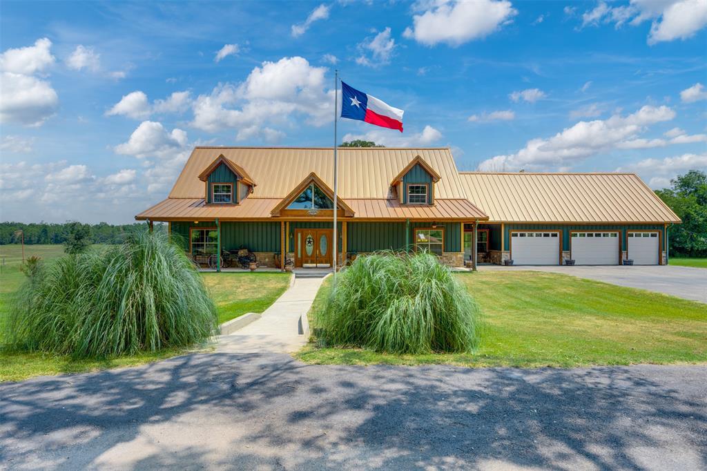 1521 County Road 3117 — photo
