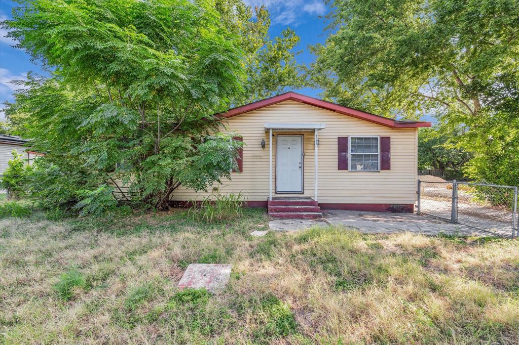 1109 Karen Dr. — photo