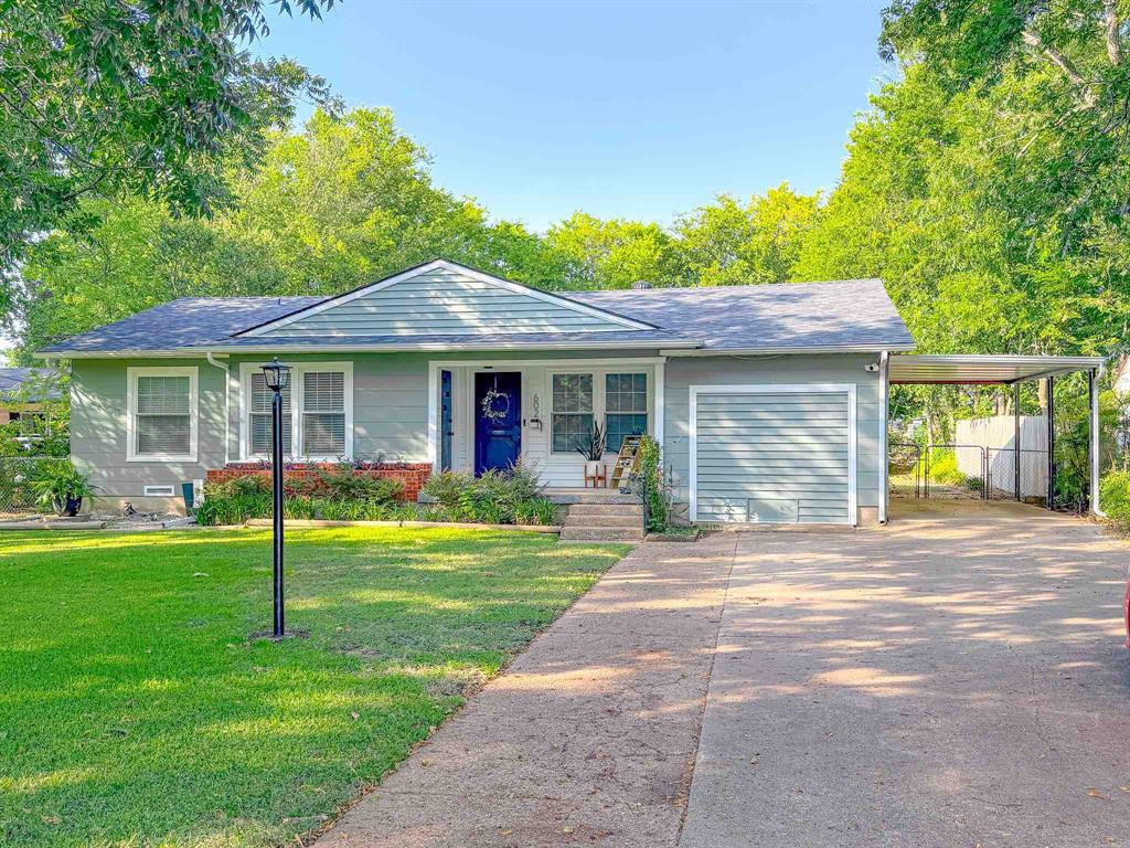 602 Richmond Lane — photo