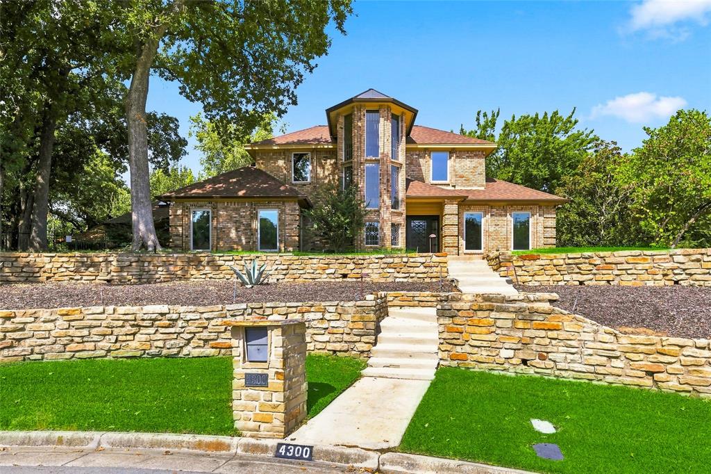 4300 Eaton Circle — photo