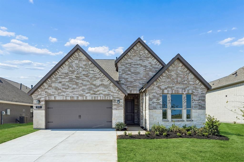 1011 Goldenrod Drive — photo