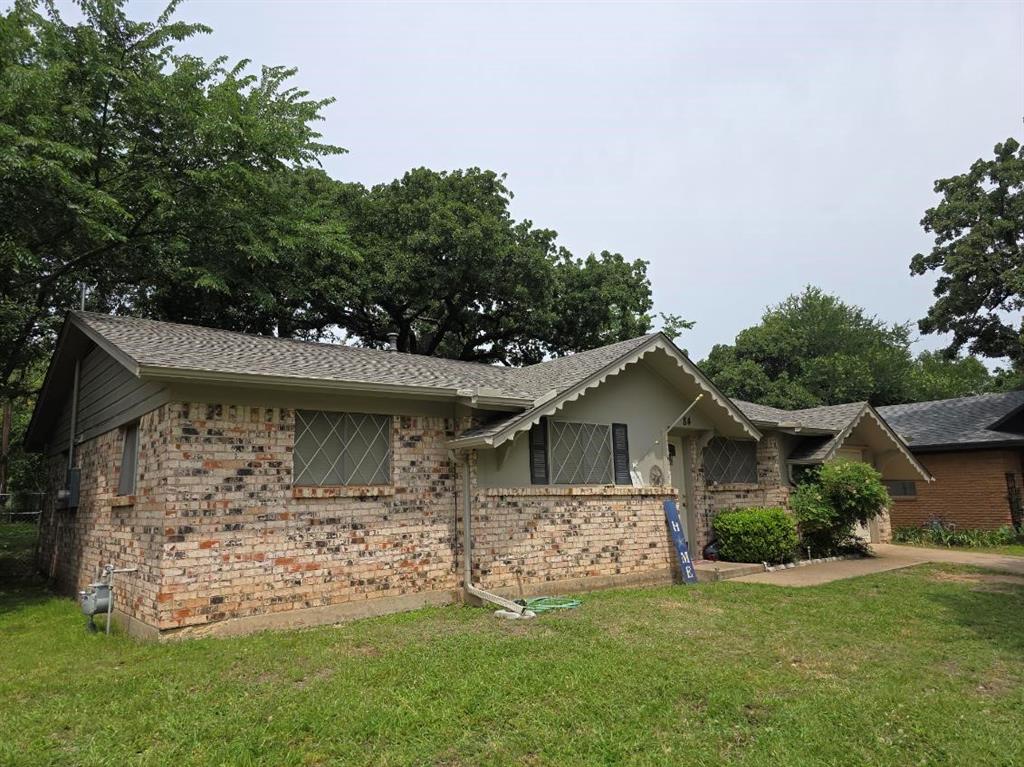 84 Ravenswood Drive — photo