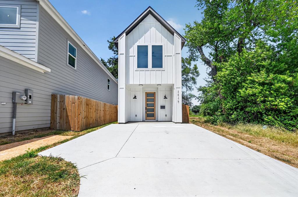 2835 Macon Street — photo